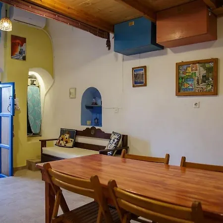 Tatil Evi Authentic Cycladic House With Sea View Terrace Emporio (Santorini)